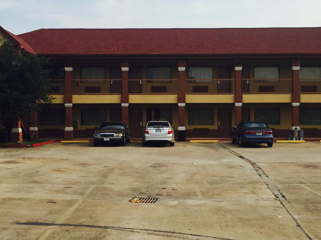 יוסטון Scottish Inn & Suites Hobby Airport מראה חיצוני תמונה