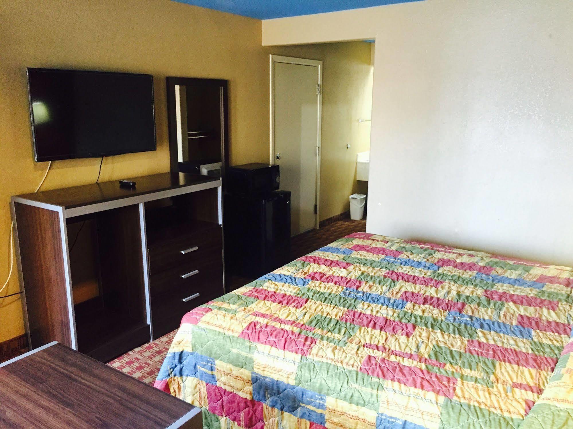 יוסטון Scottish Inn & Suites Hobby Airport מראה חיצוני תמונה