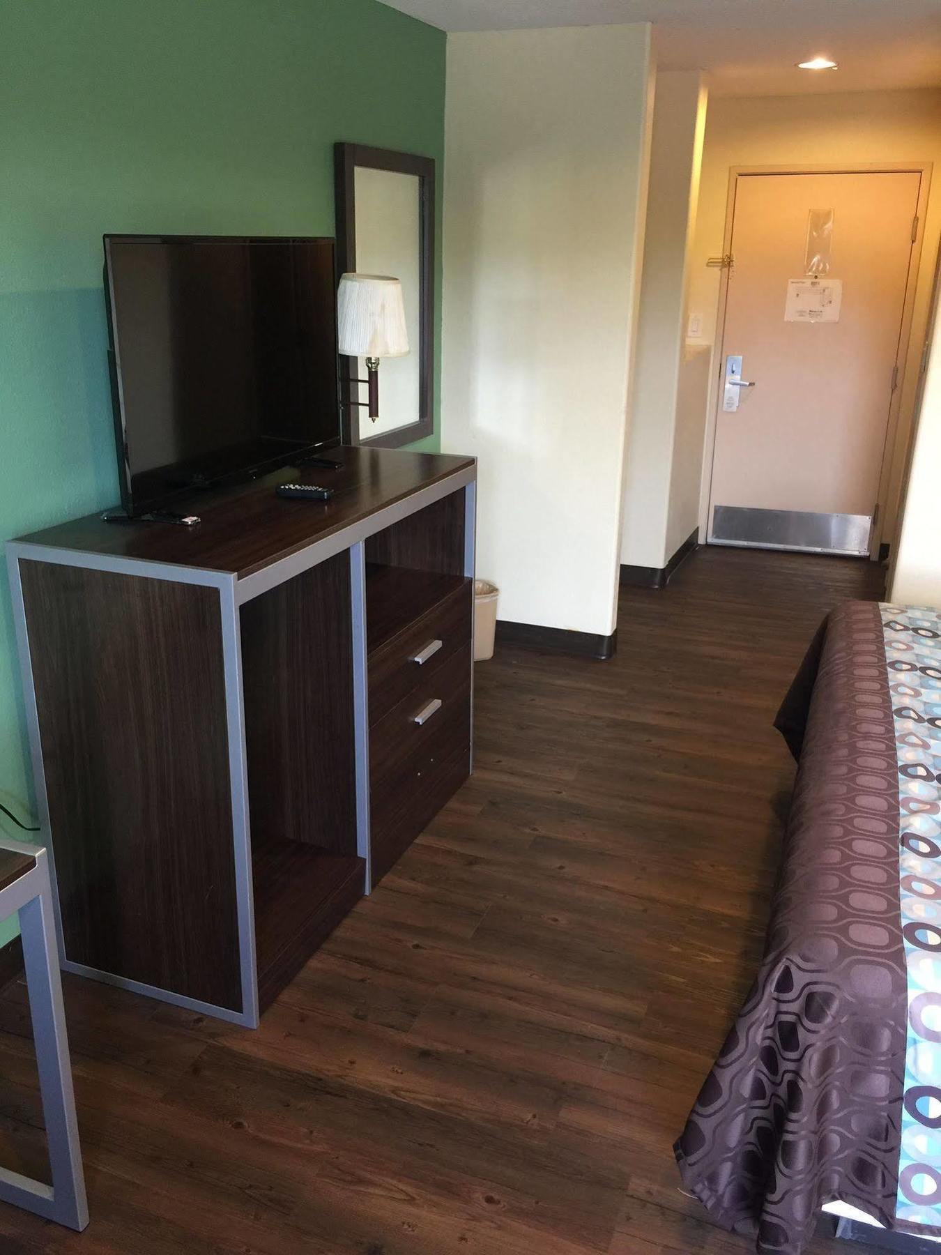 יוסטון Scottish Inn & Suites Hobby Airport מראה חיצוני תמונה