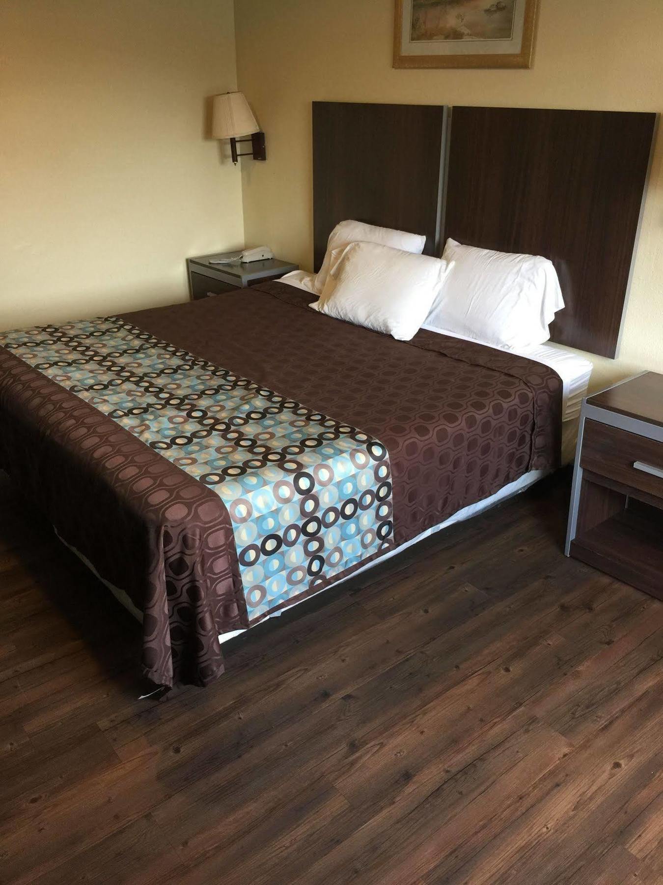 יוסטון Scottish Inn & Suites Hobby Airport מראה חיצוני תמונה