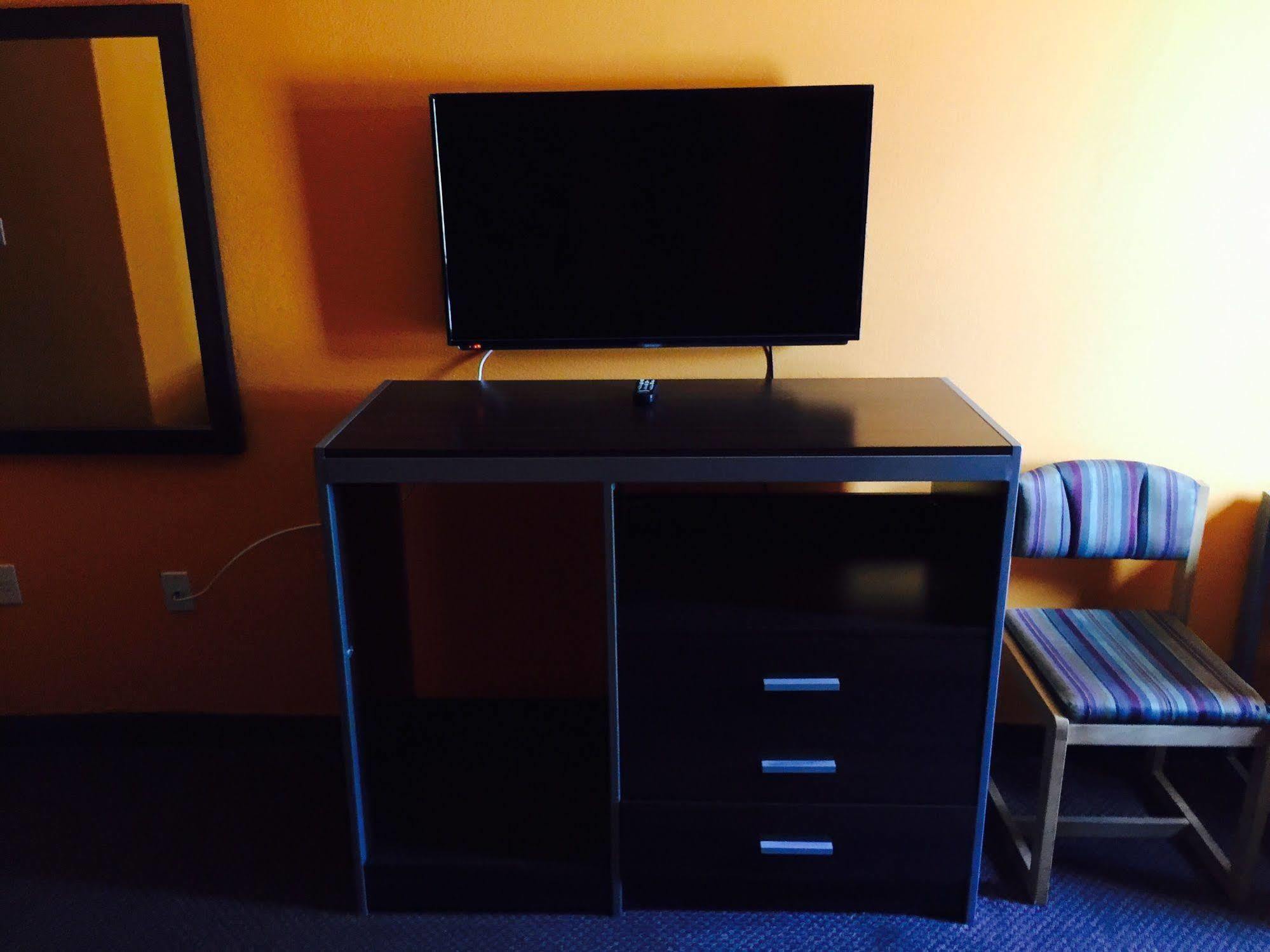 יוסטון Scottish Inn & Suites Hobby Airport מראה חיצוני תמונה