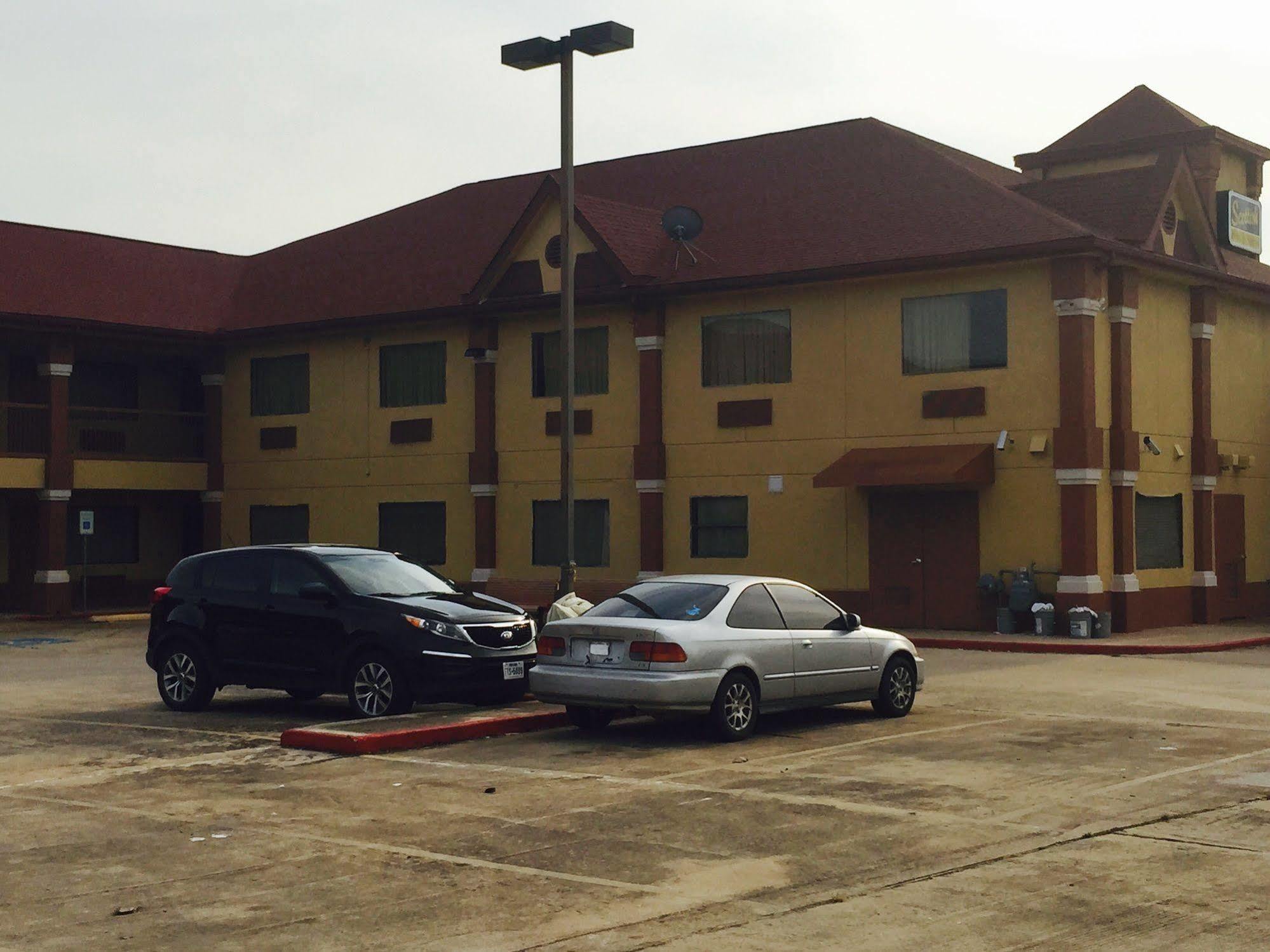 יוסטון Scottish Inn & Suites Hobby Airport מראה חיצוני תמונה