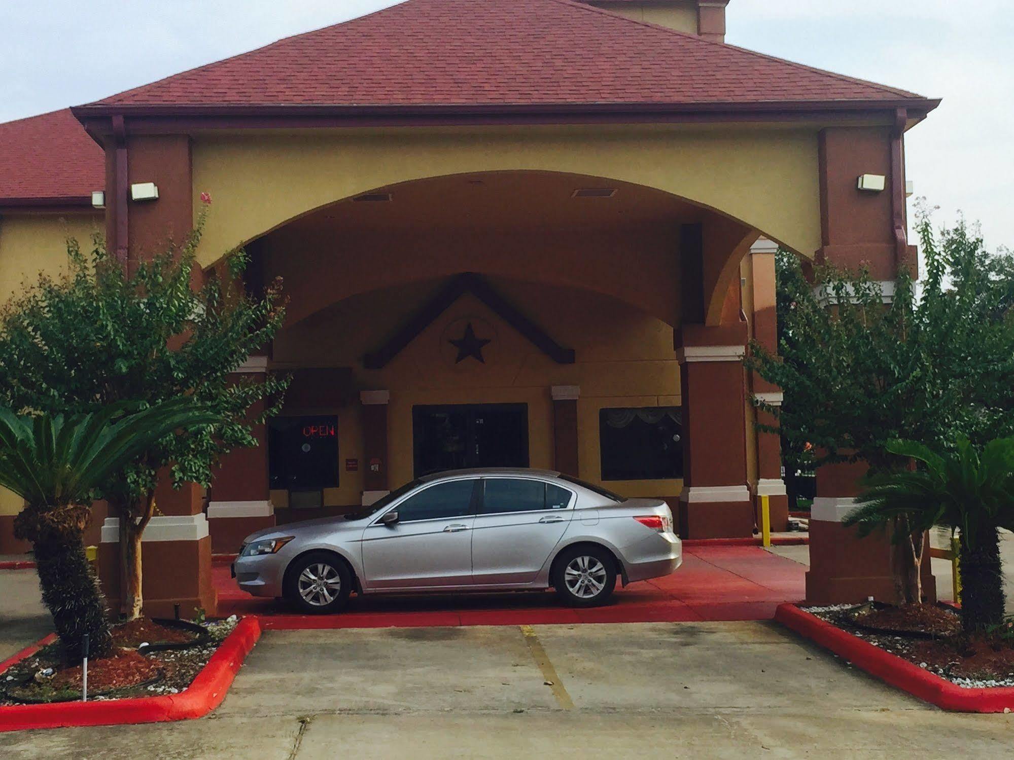יוסטון Scottish Inn & Suites Hobby Airport מראה חיצוני תמונה