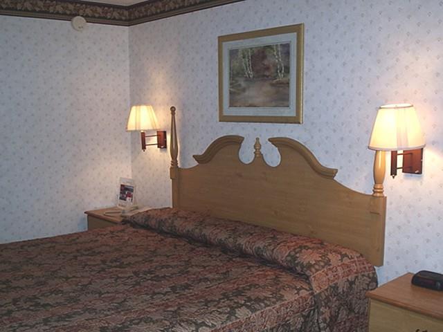 יוסטון Scottish Inn & Suites Hobby Airport חדר תמונה